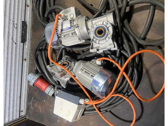 Bonfiglioli reductormotor (2x) - afbeelding 1 van  3