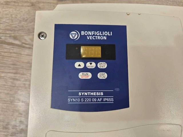 Bonfiglioli vectron - syn10 s 220 09 af - frequentieregelaar - afbeelding 3 van  4