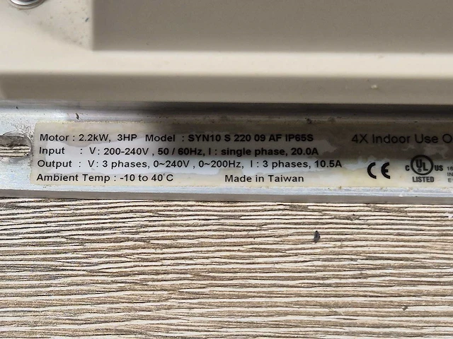Bonfiglioli vectron - syn10 s 220 09 af - frequentieregelaar - afbeelding 4 van  4