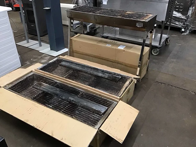 Bonfire rvs barbecue (3x) - afbeelding 1 van  4
