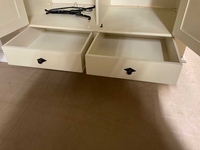 Bonneserra kledingkast - afbeelding 7 van  18