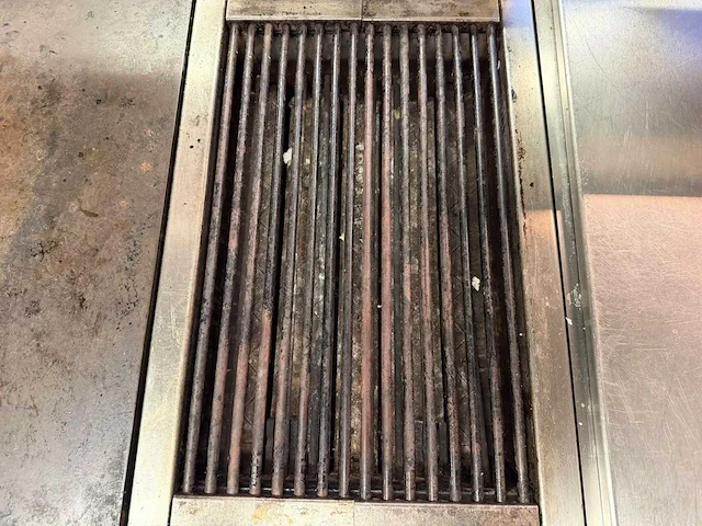 Bonnet - grill fornuis - afbeelding 4 van  6