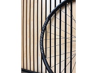 Bontrager - duster elite 29 - voorwiel - afbeelding 2 van  3