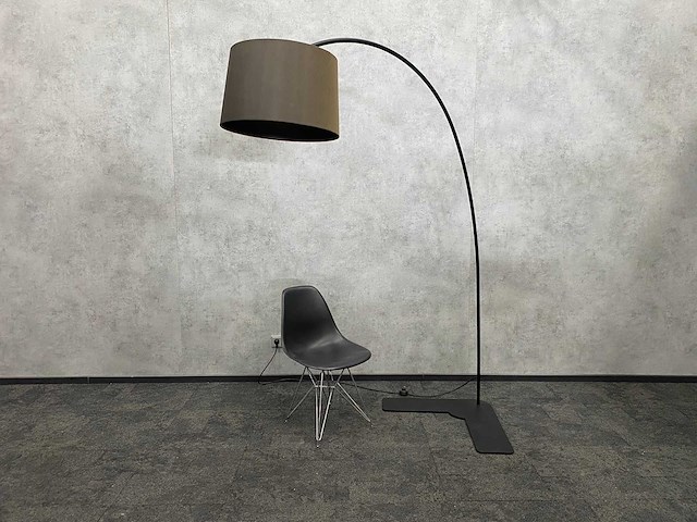 Booglamp h210 zwart bruin - afbeelding 1 van  13