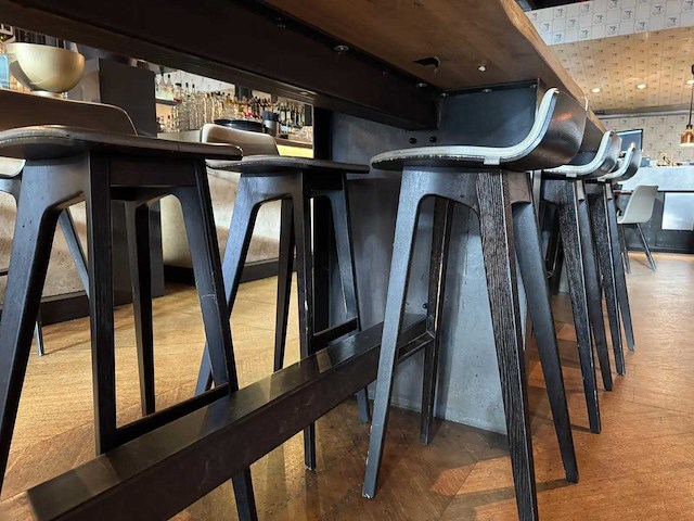 Boomstam bartafel (9,35 meter) - afbeelding 7 van  22