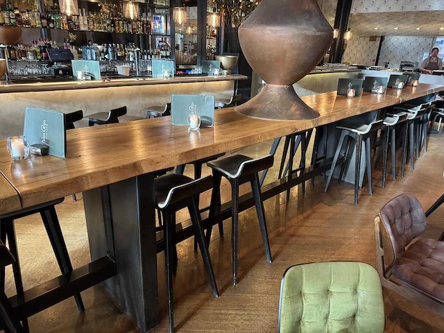 Boomstam bartafel (9,35 meter) - afbeelding 17 van  21