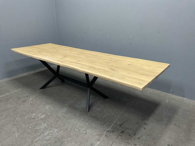 Boomstam eetkamertafel eiken natuur met onderstel - afbeelding 1 van  6