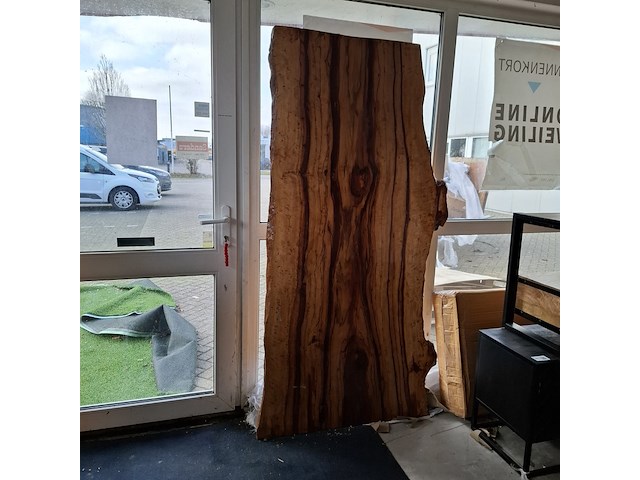 Boomstam eettafel - afbeelding 1 van  7