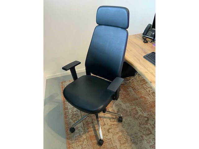 Boomstam tafel met bureaustoel - afbeelding 5 van  5