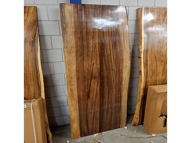 Boomstameetkamertafel - afbeelding 1 van  6