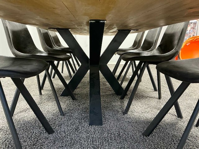 Boomstamtafel met 8x kuipstoel - afbeelding 4 van  5