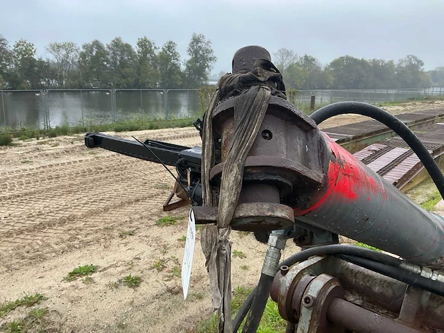 Boomstobben rooitand met hydraulische knipper - afbeelding 6 van  8