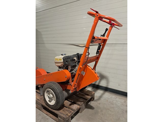 Boomstronkhakselaar - 13pk - benzine, dosko, 337-13h, 2017 - afbeelding 12 van  35