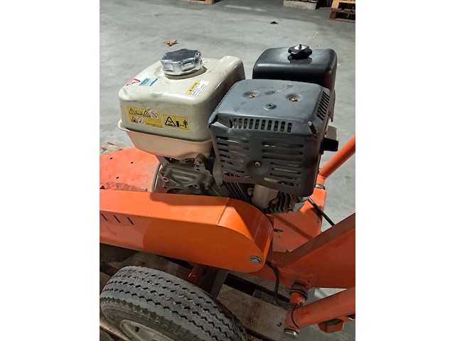 Boomstronkhakselaar - 13pk - benzine, dosko, 337-13h, 2017 - afbeelding 25 van  35