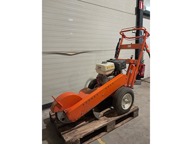 Boomstronkhakselaar - 13pk - benzine, dosko, 337-13h, 2017 - afbeelding 23 van  35