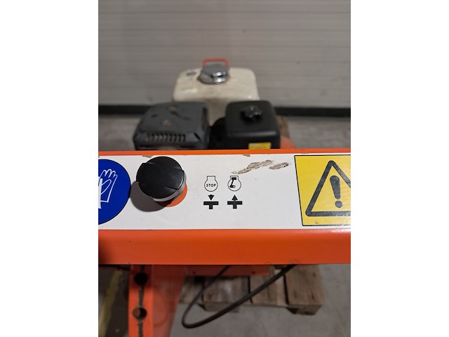 Boomstronkhakselaar - 13pk - benzine, dosko, 337-13h, 2017 - afbeelding 34 van  35