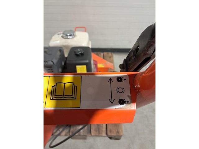 Boomstronkhakselaar - 13pk - benzine, dosko, 337-13h, 2017 - afbeelding 35 van  35