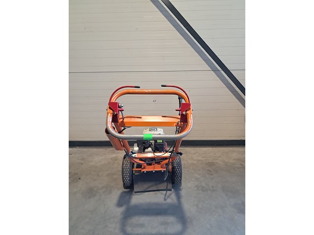 Boomstronkhakselaar - 5,5pk - benzine dosko, 200-orange-6h, bouwjaar 2019 - afbeelding 7 van  22