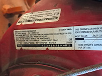 Boomstronkhakselaar - 5,5pk - benzine dosko, 200-orange-6h, bouwjaar 2019 - afbeelding 21 van  22