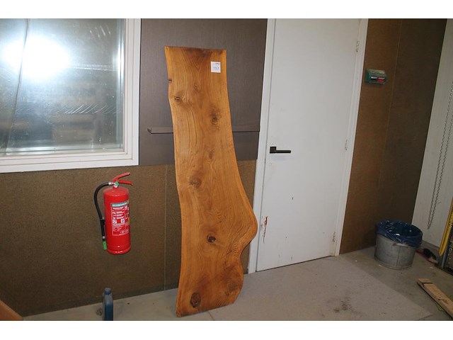 Boomtafelblad. afmeting circa 57 x 178 cm met dikte 25 mm. - afbeelding 1 van  3