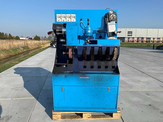 Boon schoenmachines schoenpoets- en afwerkingsstation - afbeelding 2 van  6