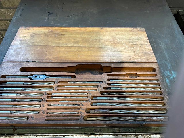 Boor- en draaigereedschap - afbeelding 10 van  11