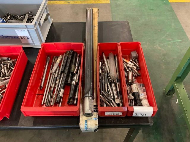 Boor en freesgereedschap - afbeelding 2 van  5