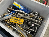 Boor en freesgereedschap - afbeelding 2 van  2