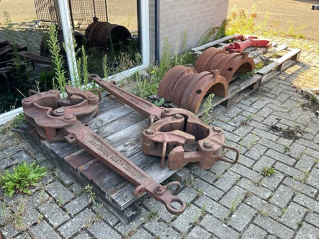Boorgereedschap "2x tong and bushings" - afbeelding 1 van  5