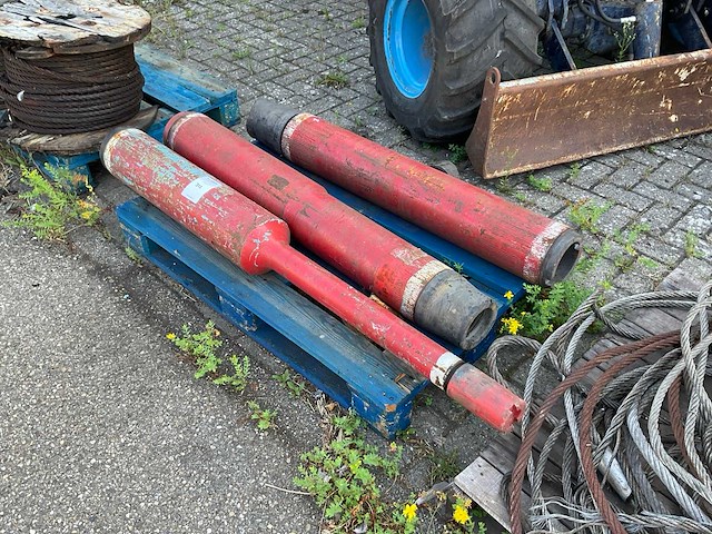 Boorgereedschap "mud pump spares - cross overs" - afbeelding 1 van  7