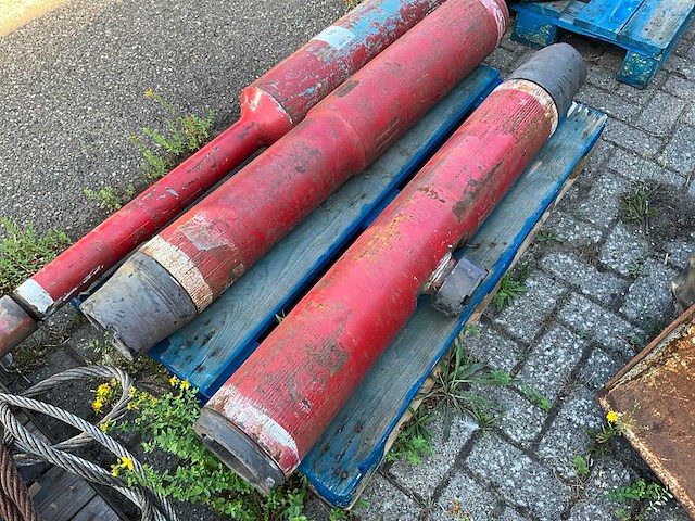 Boorgereedschap "mud pump spares - cross overs" - afbeelding 4 van  7