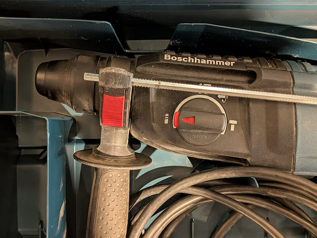 Boorhamer 16mm 230v sds-plus bosch, gbh 2-26, bouwjaar 2019 - afbeelding 3 van  7