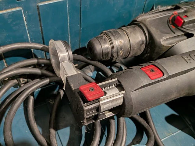 Boorhamer 710w 230v sds-plus met stofafzuiging, bosch, gbh 2-23 rea, 2020 - afbeelding 3 van  7