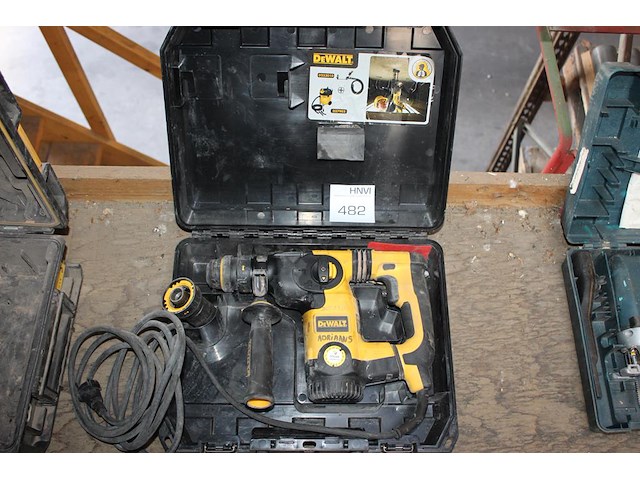 Boorhamer dewalt d25324 in koffer. - afbeelding 1 van  2