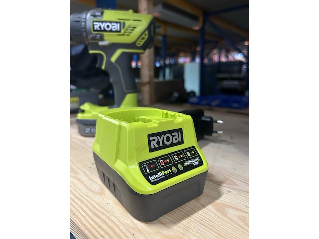 Boormachine in tas met accu en lader ryobi - afbeelding 2 van  4