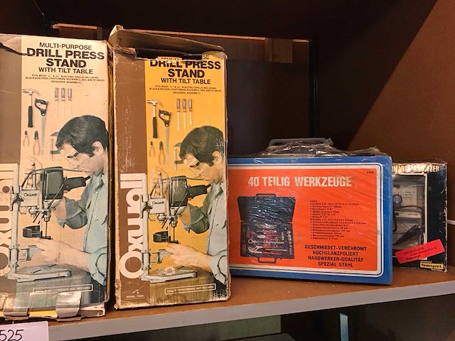 Boorstandaard en divers (3x) - afbeelding 1 van  4