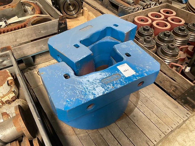 Boortafel onderdeel "rotary table master bushings" - afbeelding 2 van  2