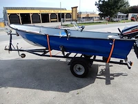Boot met motor, trailer en diverse benodigdheden, blauw - afbeelding 8 van  15