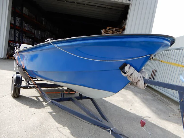 Boot met motor, trailer en diverse benodigdheden, blauw - afbeelding 10 van  15