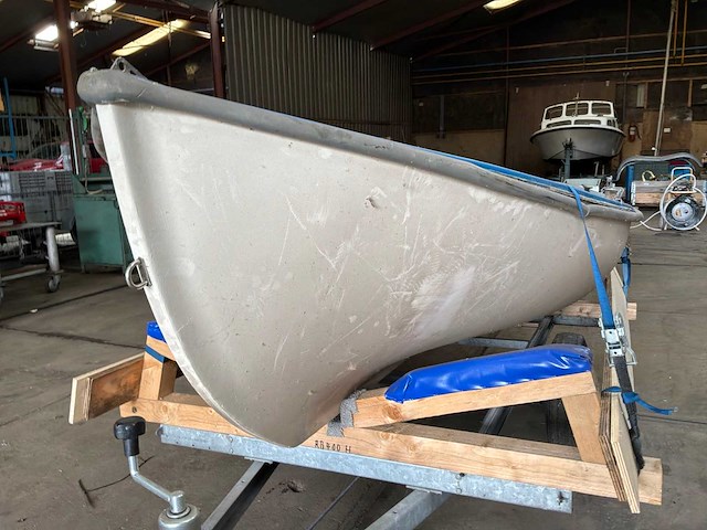 Boot met trailer - afbeelding 4 van  14