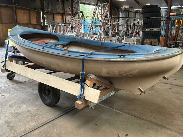 Boot met trailer - afbeelding 10 van  14