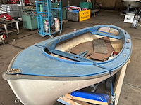 Boot met trailer - afbeelding 12 van  14
