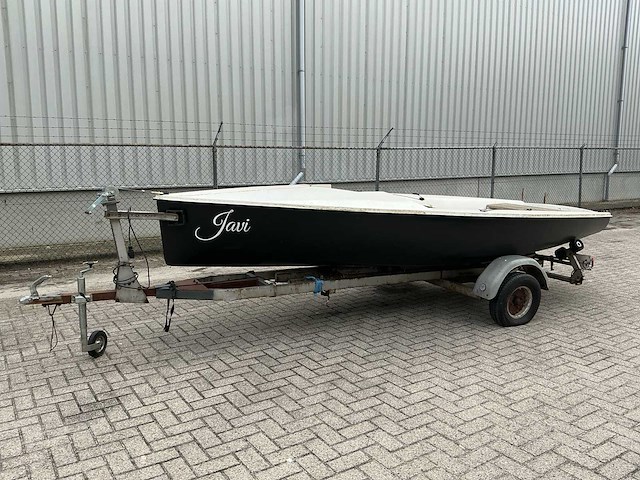 Boot op trailer sloep - afbeelding 1 van  20