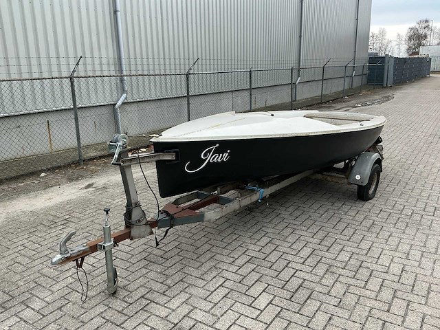 Boot op trailer sloep - afbeelding 12 van  20