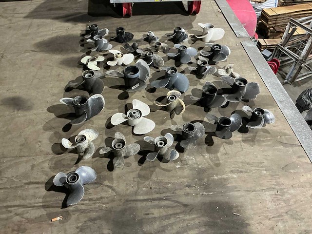 Boot schroef (30x) - afbeelding 4 van  5