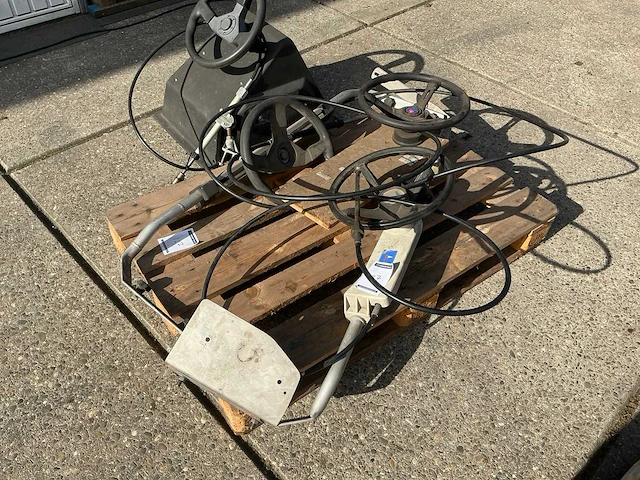 Boot stuursysteem onderdelen (4x) - afbeelding 4 van  6