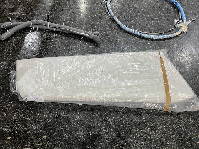 Bootmatras en rvs voorstag - afbeelding 2 van  3