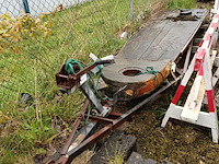 Boottrailer met zijzwaard zeilboot - afbeelding 1 van  9