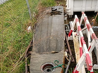 Boottrailer met zijzwaard zeilboot - afbeelding 4 van  9