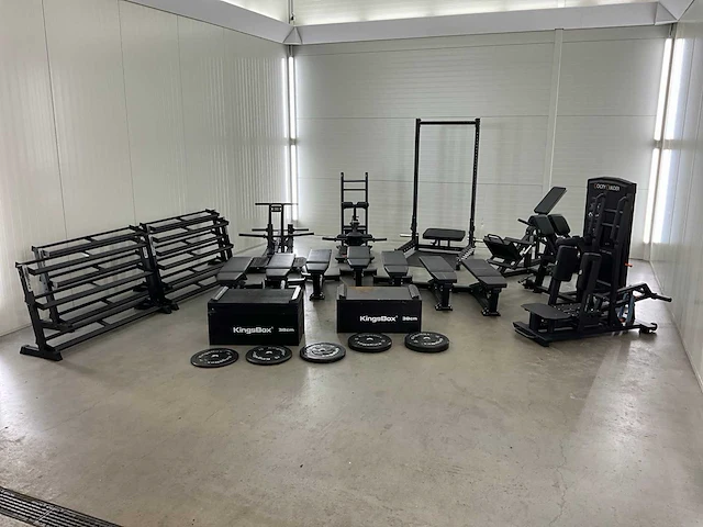 Booty builder / kingsbox partij fitnessapparatuur - afbeelding 1 van  50